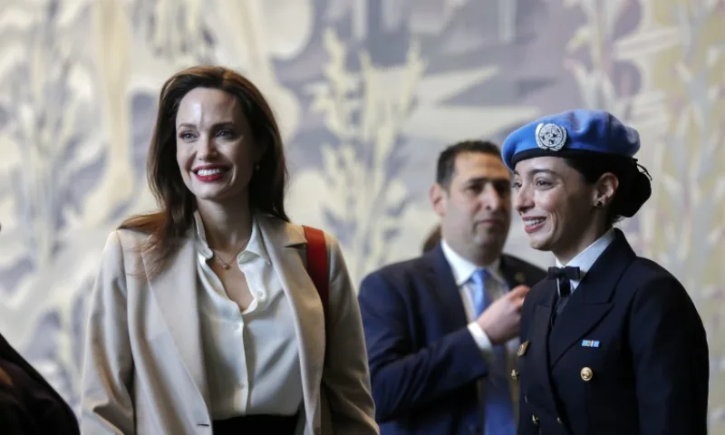 Angelina_Jolie