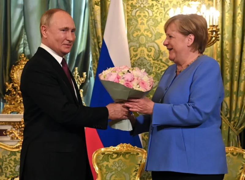 putin merkel2
