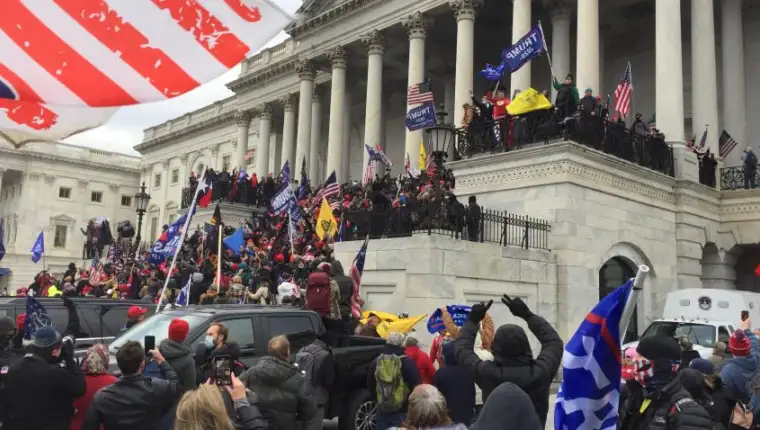 DC_Capitol_Storming_IMG_7965-848x478