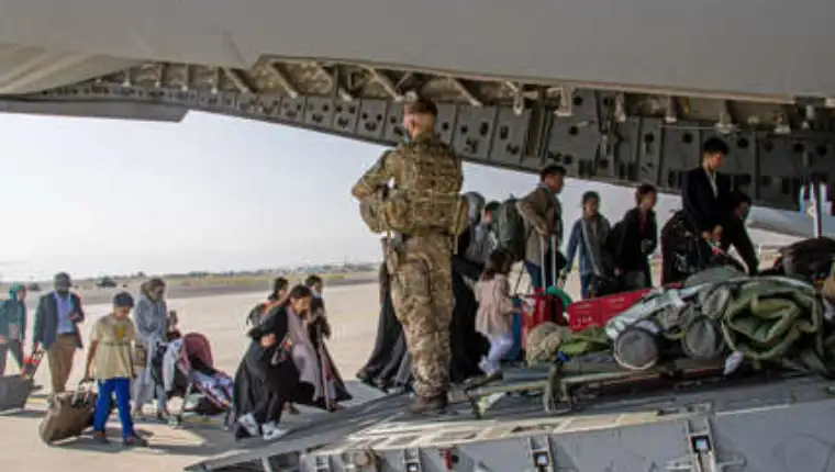 UK steps up support to help British nationals leave Afghanistan
