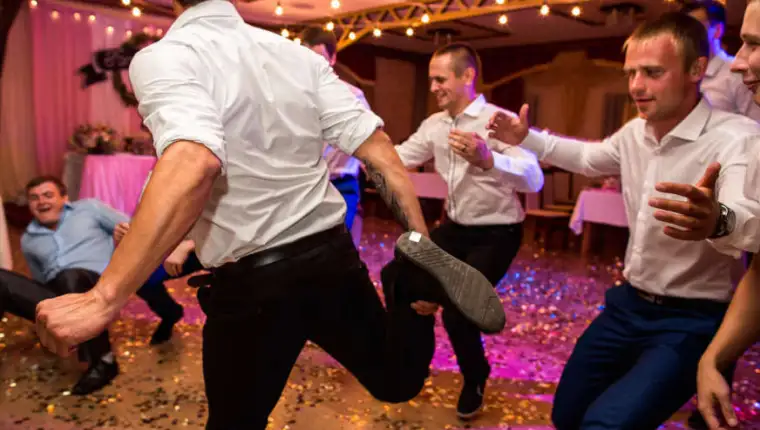 Wedding,Party.,Groomsmen,Having,Fun,And,Dancing,At,Wedding,Banquet.