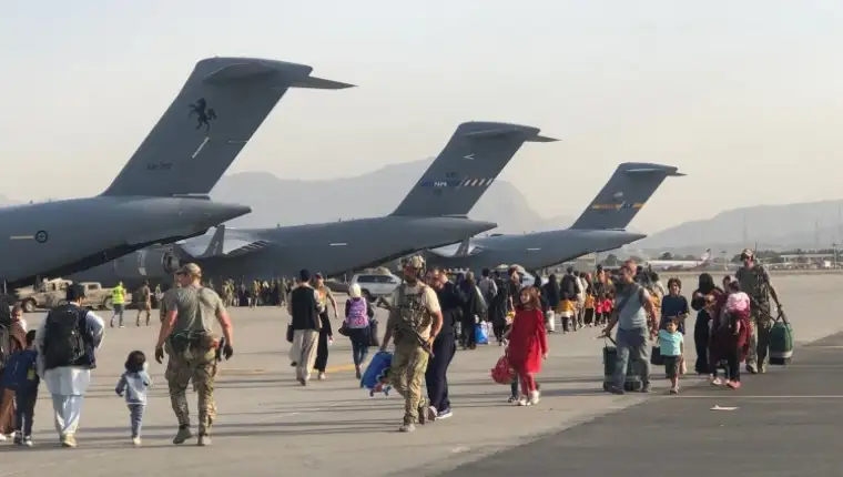 Kabul_aerodrom_evakuacija_Twitter (1)
