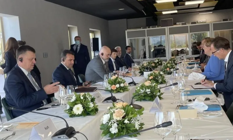 Tegeltija tirana merkel
