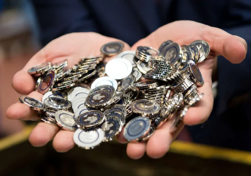 New 5-euro coins