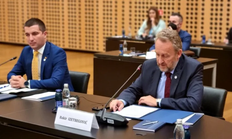 Bakir izetbegovic kranj