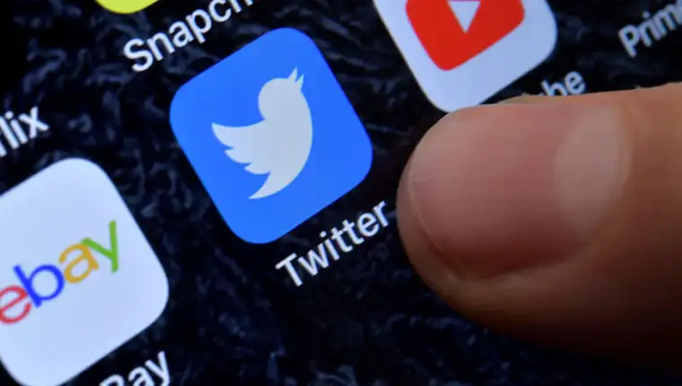 Twitter's share price falls 10 per cent in trading before markets open