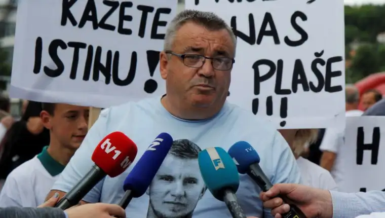 m memic