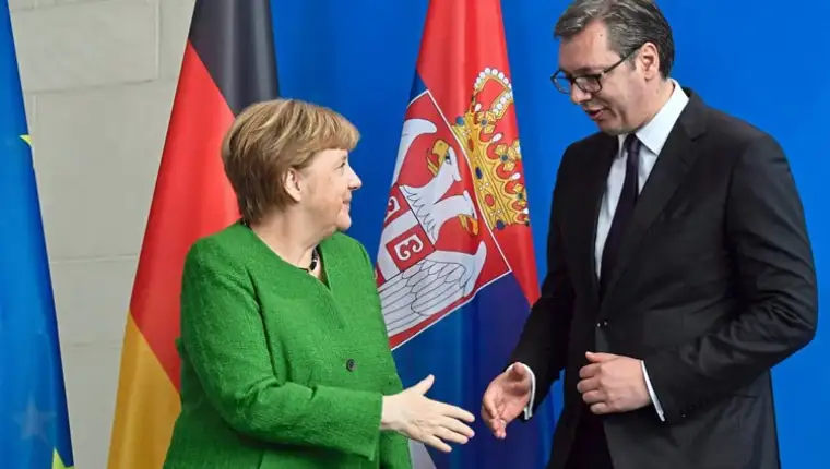 Merkel vucic