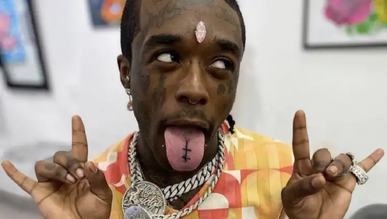 Lil-Uzi-Vert-pink-diamond-tongue-tattoo_1280x1092-1200x1024
