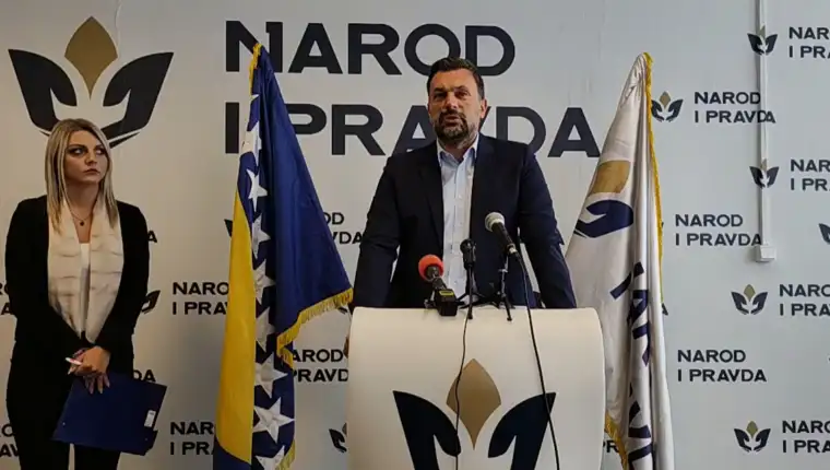 konakovic press1