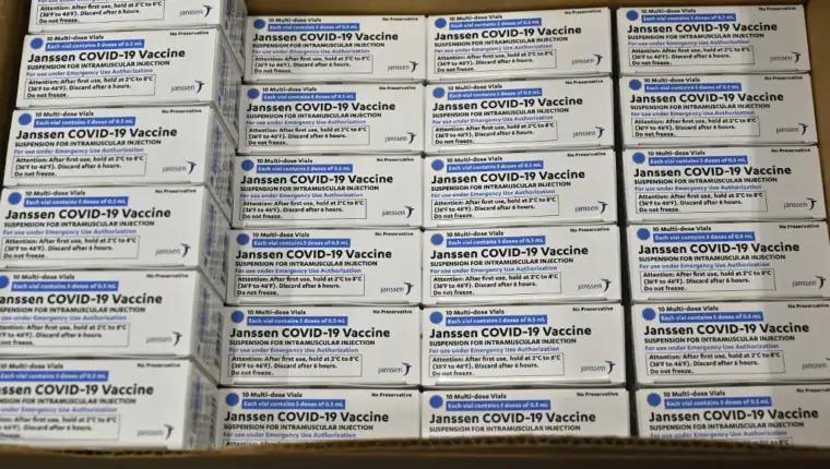FILES-US-HEALTH-VIRUS-PHARMACEUTICAL-VACCINE-J&amp;J-MERCK