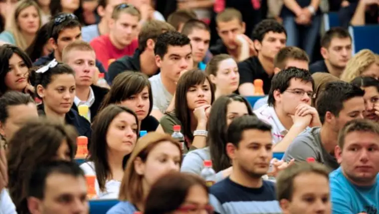 Studenti
