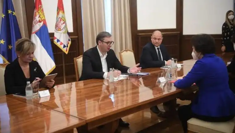 2733823_vucic_ls