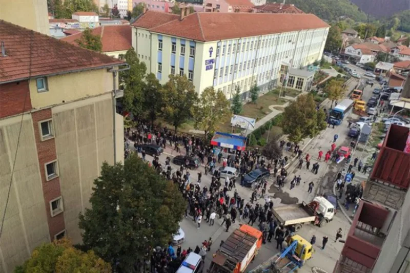 neredi kosovska mitrovica