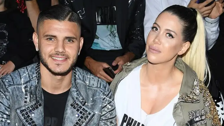 Mauro-Icardis-wife-and-AGENT-Wanda-Nara-appears