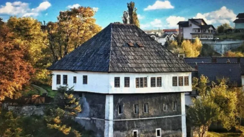 kuca nurije pozderca