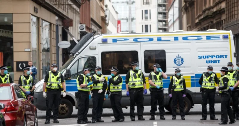policija britanija 1
