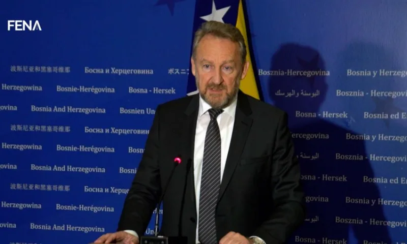 bakir izetbegovic d