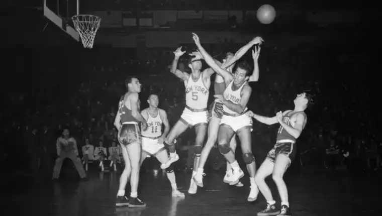 knicks huskies 1