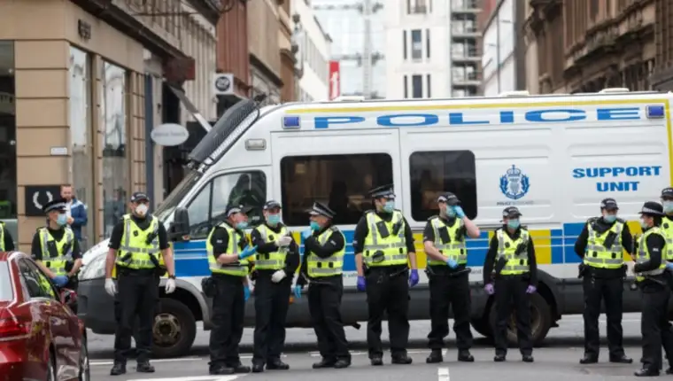 policija britanija 1