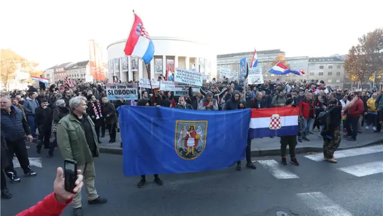 protestiu zg