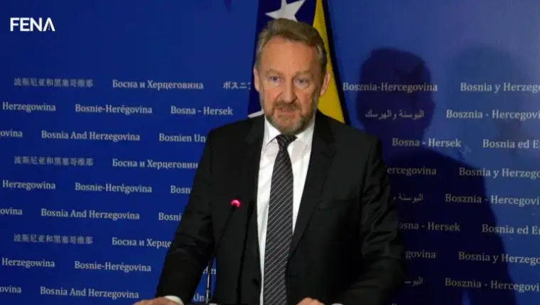 bakir izetbegovic d