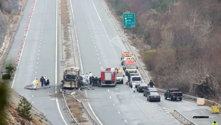 1637670125-2021-11-23T101426Z_815080894_RC2A0R9KMIQS_RTRMADP_3_BULGARIA-ACCIDENT-1200x800