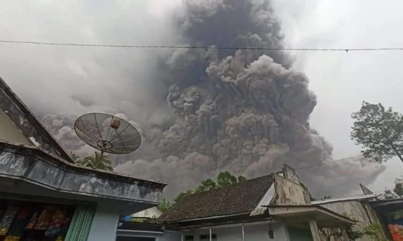 Vulkan_Indonezija