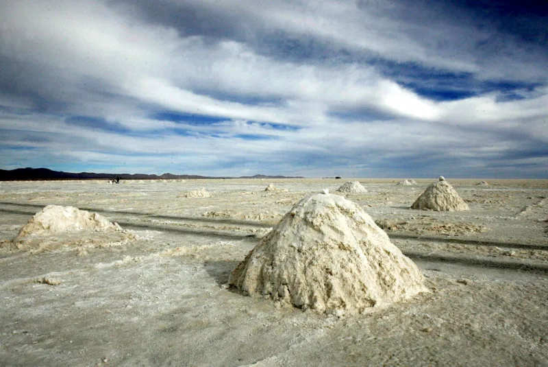 Uyuni salt-land in the outskirts of the locality of Uyuni, Bolivia