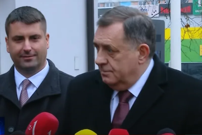 dodik i s