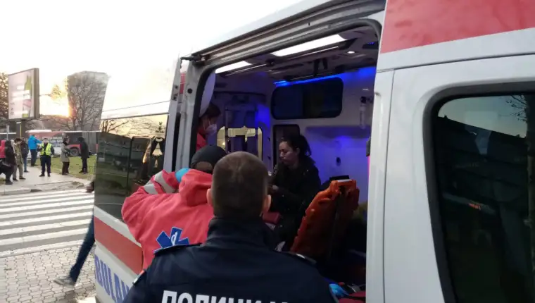 srbija protesti djevojka