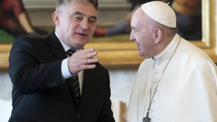 papa komsic