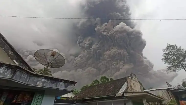 Vulkan_Indonezija
