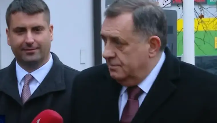 dodik i s