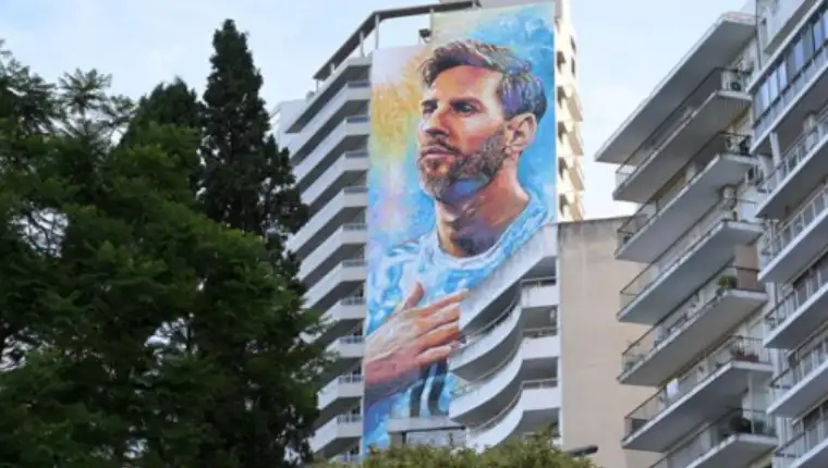 messi mural 3