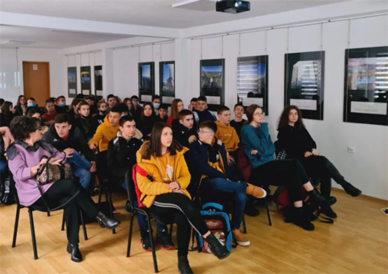 cazin biblioteka