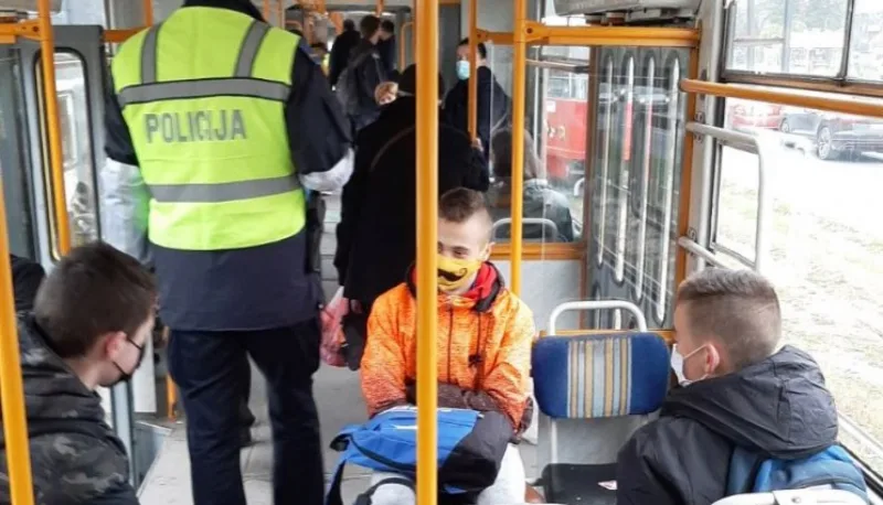 maske tramvaj 1