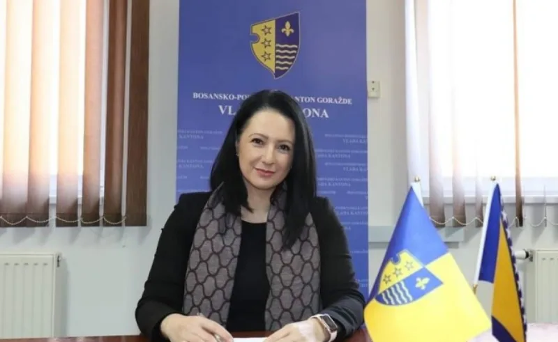 obuca aida 1