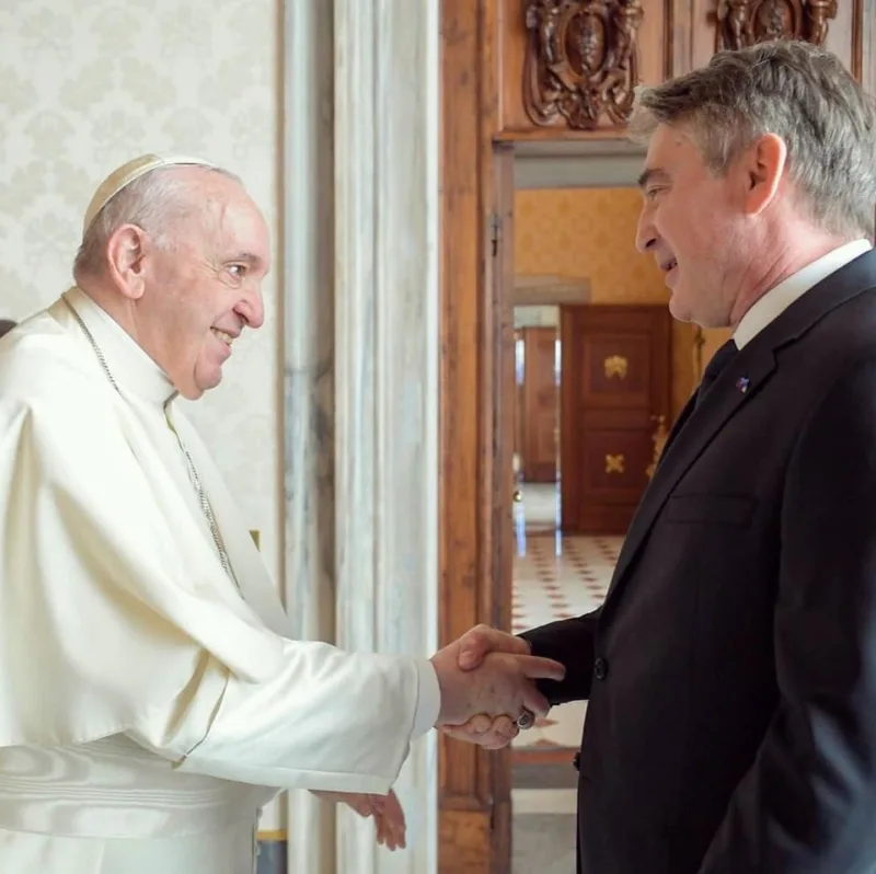 komsic i papa