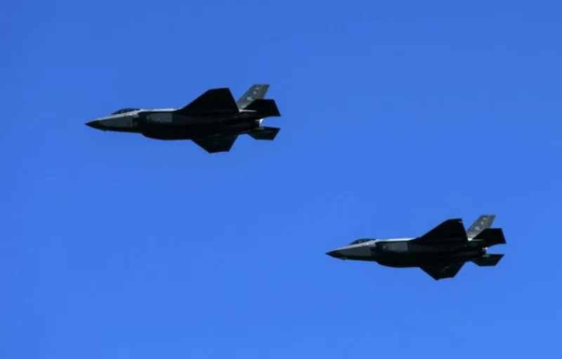 f35