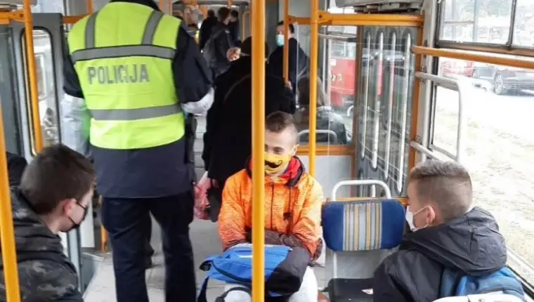 maske tramvaj 1