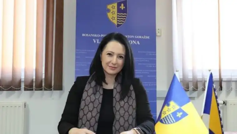 obuca aida 1