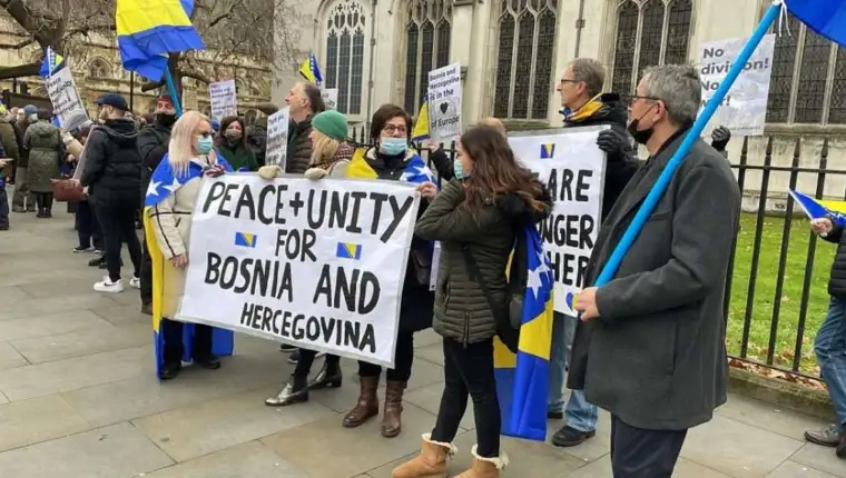 protesti london bih