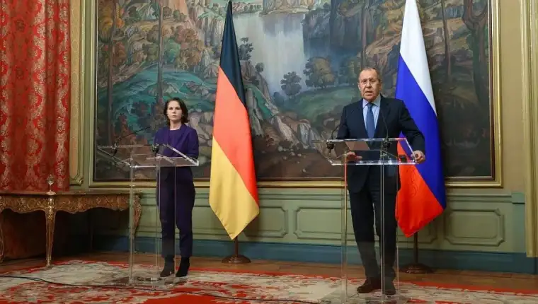baerbock i lavrov