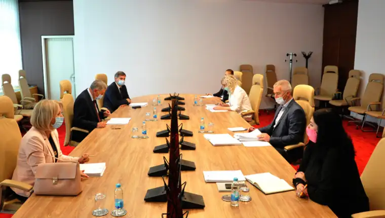 kolegij parlament