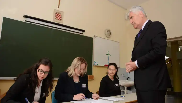 Učionica jedne od javnih obrazovnih ustanova u Mostaru