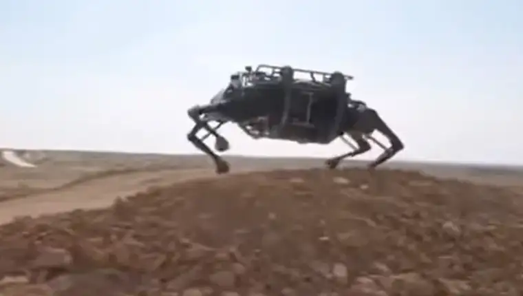 robot kina 1