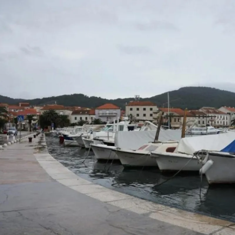 vela luka