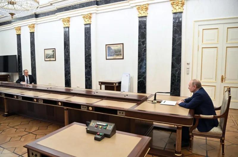 lavrov putin stol
