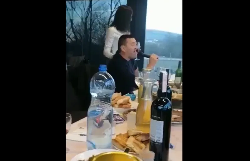 kvesi pjeva